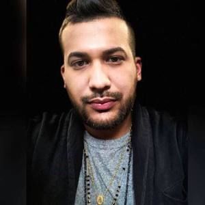 Meet your Posher, Alex